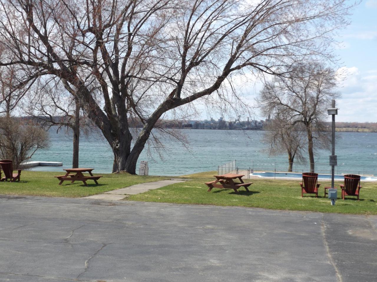 Windjammer Lodge Ogdensburg Dış mekan fotoğraf